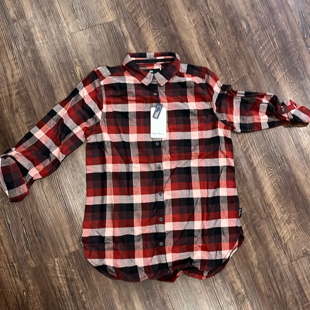 Wind River‎ Plaid Button Up